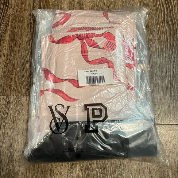 🆕 Victoria’s Secret | Shine Tote Bag & Cozy Blanket - Perfect Gift ✨ - Picture 2 of 4